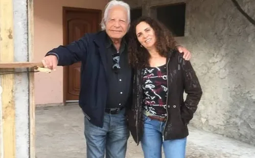 
          Imagem ilustrativa da imagem Filhos de Cid Moreira pedem investigação contra viúva por ocultação de bens
          