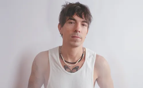 
          Imagem ilustrativa da imagem Fim de semana em Vitória tem peça com Lilia Cabral, rock e forró
          