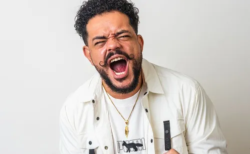 
          Imagem ilustrativa da imagem Futebol com humor e mais atrações para curtir o domingo
          