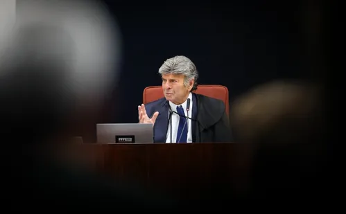 
          Imagem ilustrativa da imagem Fux descarta condenar Bolsonaro por organização criminosa
          