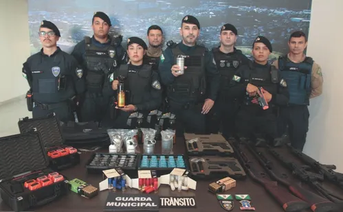 
          Imagem ilustrativa da imagem Gás lacrimogêneo e granadas: ações da Guarda de Cariacica contra o crime
          