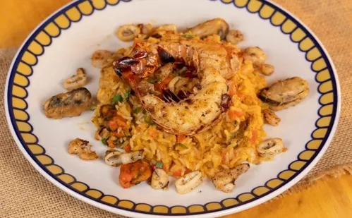 
          Imagem ilustrativa da imagem Gastronomia, música e cultura em Itaúnas
          