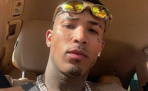 
          Imagem ilustrativa da imagem Gato Preto diz que fugiu após batida de Porsche porque 'tinha muita gente gravando'
          