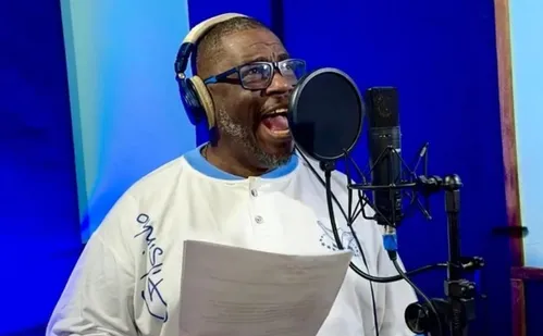 
          Imagem ilustrativa da imagem Gilsinho, intérprete da Portela, morre aos 55 anos
          