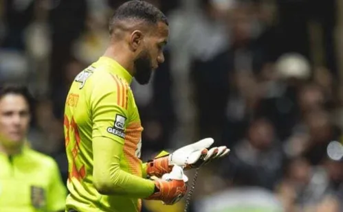 
          Imagem ilustrativa da imagem Goleiro Éverson diz que filha de 13 anos foi alvo de assédio sexual na Arena MRV
          