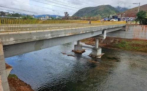 
          Imagem ilustrativa da imagem Governo autoriza edital para reabilitação da ES-166 e entrega nova ponte em Castelo
          