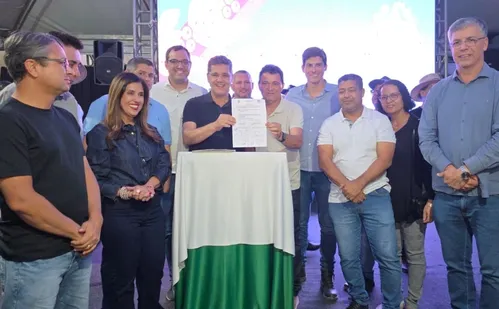 
          Imagem ilustrativa da imagem Governo do ES anuncia nova escola e obras de urbanização em Boa Esperança
          