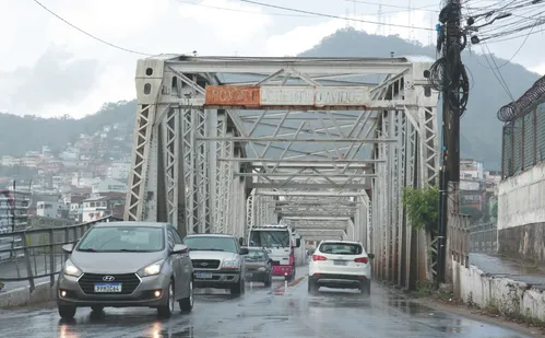 
          Imagem ilustrativa da imagem Governo do Estado vai assumir a gestão da "Cinco Pontes"
          