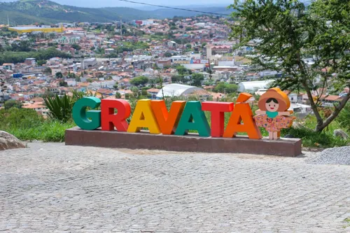 
          Imagem ilustrativa da imagem Gravatá abre seleção pública simplificada com 154 vagas
          