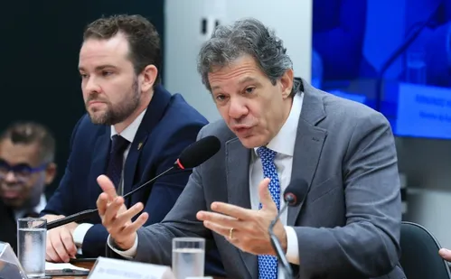 
          Imagem ilustrativa da imagem Haddad diz que Receita alcançará os “verdadeiros ladrões da nação”
          