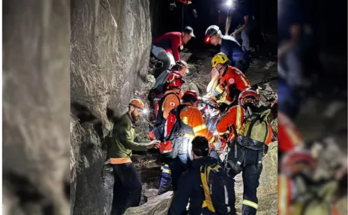 
          Imagem ilustrativa da imagem Homem morre ao cair de 20 metros durante escalada na Serra do Cipó
          