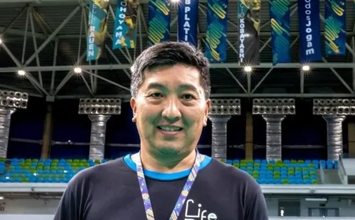 
          Imagem ilustrativa da imagem Hugo Hoyama tem previsão de alta da UTI até esta quinta-feira
          