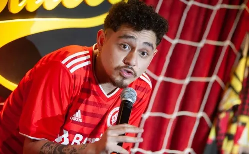 
          Imagem ilustrativa da imagem Humor com fenômeno da internet neste final de semana em Vitória e Colatina
          