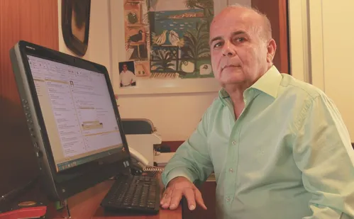 
          Imagem ilustrativa da imagem Indústrias veem crise na siderurgia
          