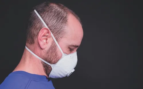 
          Imagem ilustrativa da imagem Infecções em hospital: "Os médicos não sabem o que eu tenho"
          