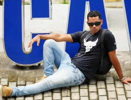 
          Imagem ilustrativa da imagem Influenciador é condenado a pagar R$ 50 mil por expor pessoas em ‘pegadinhas’ publicadas na internet
          