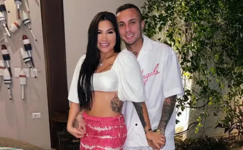 
          Imagem ilustrativa da imagem Isa Ranieri anuncia fim do casamento com atacante Cebolinha, do Flamengo
          