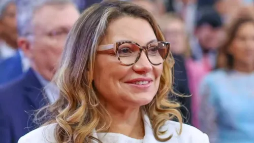 
          Imagem ilustrativa da imagem Janja visita Pernambuco para apoiar marisqueiras e conhecer a pesca artesanal
          