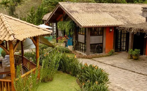 
          Imagem ilustrativa da imagem Javé compra e amplia pousada em Pedra Azul
          