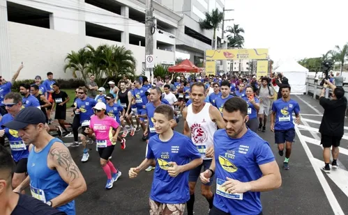 
          Imagem ilustrativa da imagem Jerônimo Santanna e Denise Lorenzutti conquistam a 1ª corrida dos engenheiros no ES
          