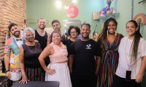 
          Imagem ilustrativa da imagem Jéssica Zarina: a pernambucana que faz espelho de um povo na costura
          