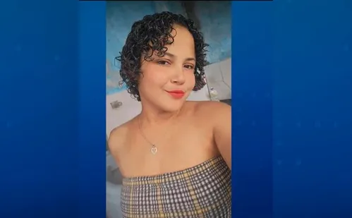 
          Imagem ilustrativa da imagem Jovem é decapitada e enterrada no quintal pelo ex-companheiro, no Norte do ES
          