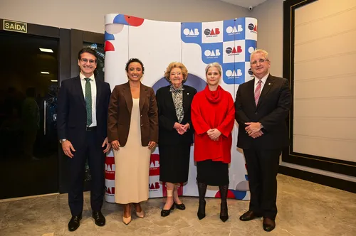 
          Imagem ilustrativa da imagem Líderes nacionais participam do Congresso Estadual da Advocacia
          