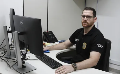 
          Imagem ilustrativa da imagem Ligações automáticas: “Robôs” fazem ataque em massa para aplicar fraudes
          