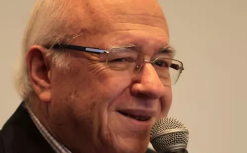 
          Imagem ilustrativa da imagem Luís Fernando Verissimo será velado na Assembleia Legislativa do RS
          