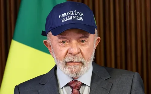 
          Imagem ilustrativa da imagem Lula defende regulação de big techs durante reunião ministerial
          