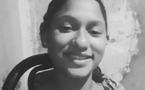 
          Imagem ilustrativa da imagem Mãe de menina que morreu espancada em escola desabafa: 'lesão no cérebro'
          