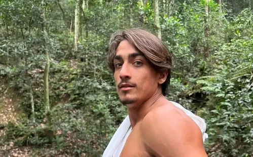 
          Imagem ilustrativa da imagem Mãe e namorada capixaba lamentam morte de Gabriel Farrel: 'te amaremos para sempre'
          