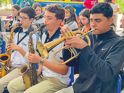 
          Imagem ilustrativa da imagem Mais de 14 mil pessoas são atendidas em grande Ação Social promovida pela Maranata
          