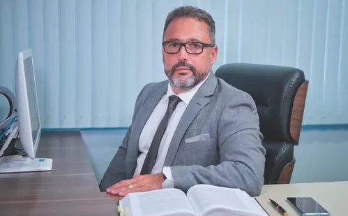 
          Imagem ilustrativa da imagem Mais rigor para proteger menores nas redes sociais
          