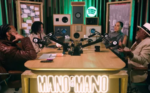 
          Imagem ilustrativa da imagem Mano Brown pede desculpas à Camila Pitanga após chamá-la de 'mulata'
          