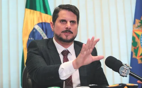 
          Imagem ilustrativa da imagem Marcos do Val: Conselho de Ética do Senado deve ser retomado
          