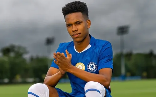 
          Imagem ilustrativa da imagem Maresca compara Estêvão a Palmer no Chelsea, mas avisa: 'Vamos dar tempo"
          