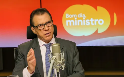 
          Imagem ilustrativa da imagem Marinho defende mobilização popular como pressão contra escala 6 por 1
          