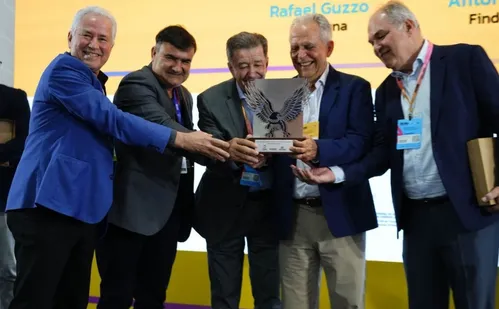 
          Imagem ilustrativa da imagem Mec Show bate recorde e tem R$ 250 milhões em negócios
          