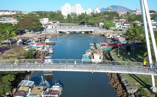
          Imagem ilustrativa da imagem Meia Maratona dos Reis Magos destaca belezas naturais do litoral da Serra
          