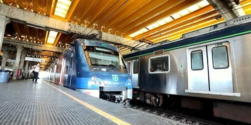 
          Imagem ilustrativa da imagem Metroviários do Recife entram em greve de 24 horas
          