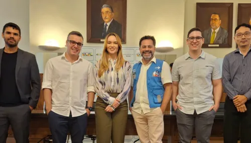 
          Imagem ilustrativa da imagem Ministério da Saúde anuncia chegada de médicos especialistas e investimentos em PE
          