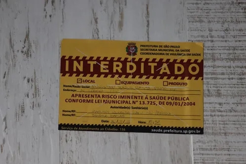 
          Imagem ilustrativa da imagem Ministério da Saúde confirma 225 registros de intoxicação por metanol no Brasil; SP lidera casos
          