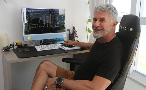 
          Imagem ilustrativa da imagem Moedas digitais atraem 600 mil investidores no Espírito Santo
          