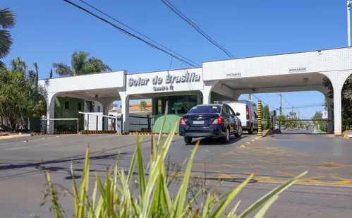 
          Imagem ilustrativa da imagem Moraes autoriza Bolsonaro a deixar prisão domiciliar para fazer exames
          