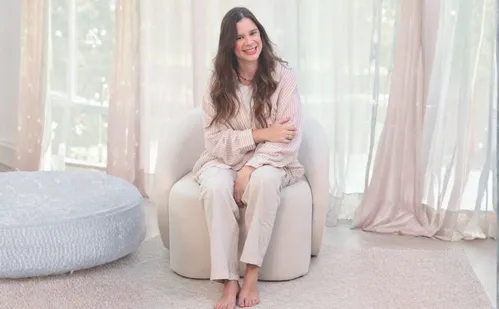 
          Imagem ilustrativa da imagem Música criada durante viagem missionária na voz de Luma
          