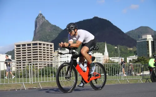 
          Imagem ilustrativa da imagem “Não bebo refrigerante, nem sucos industrializados”, diz oncologista do ES
          