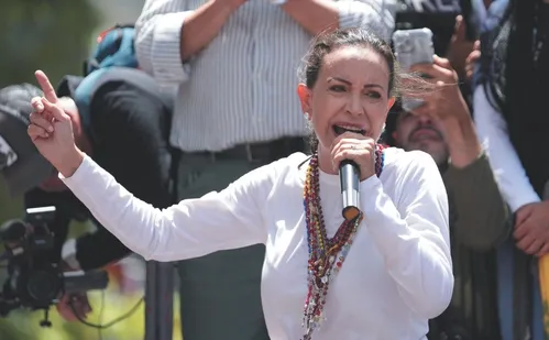 
          Imagem ilustrativa da imagem Nobel da Paz vai para María Corina Machado, líder da oposição da Venezuela
          