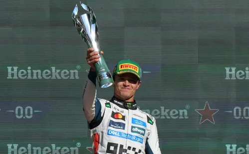 
          Imagem ilustrativa da imagem Norris vence GP do México com tranquilidade e assume liderança do Mundial
          