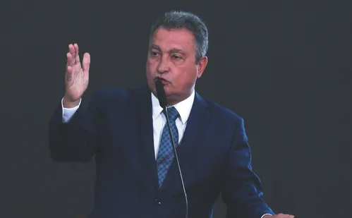 
          Imagem ilustrativa da imagem Nova ferrovia em risco por disputa política com a Bahia
          